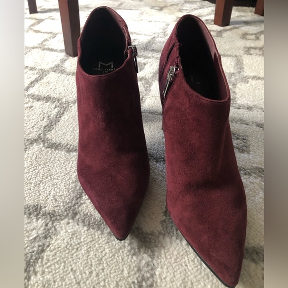 Marc Fisher size 8.5 suede booties - Picture 3 of 9